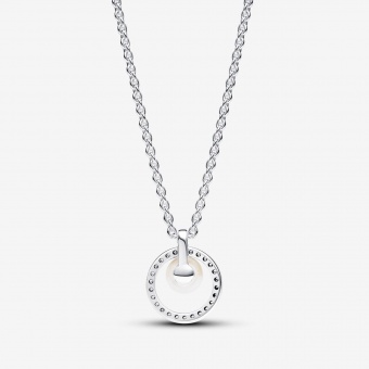 Ожерелье из обработанного пресноводного культивированного жемчуга и паве